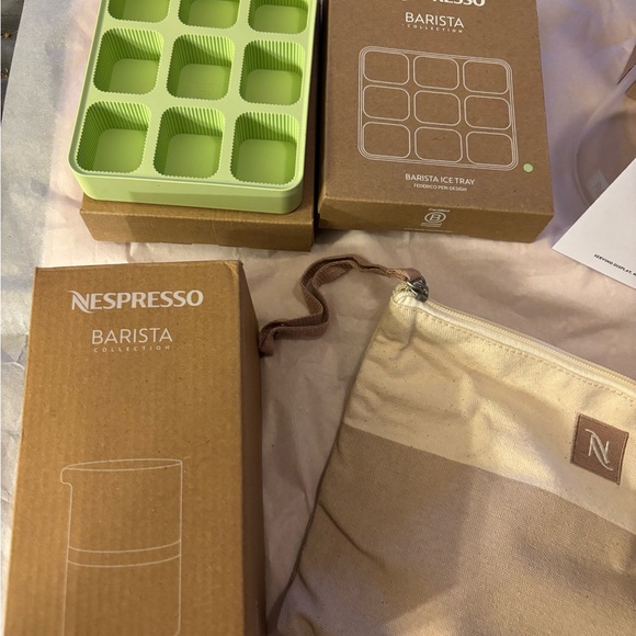 Nespresso Accessory Bundle - Picture 4 of 8